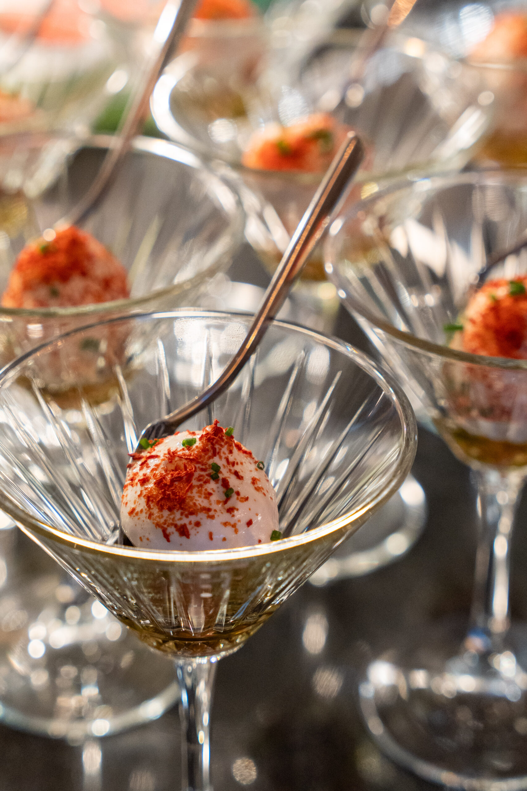 Amuses in glas tijdens een walking dinner