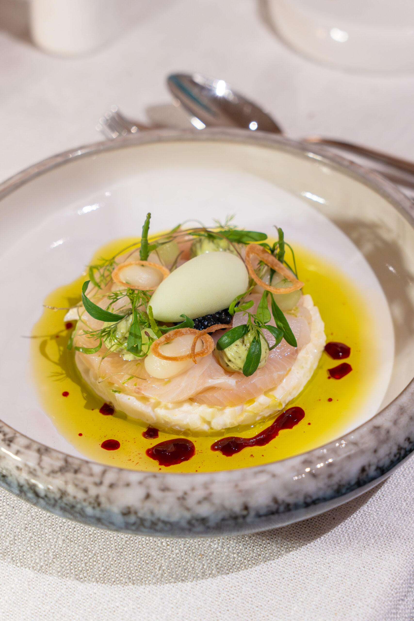 Fijn opgemaakt voorgerecht met olijfolie van privé-chef Chef in Huis